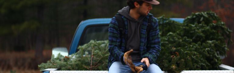 Give Warmth & Joy - Holiday Stocking Stuffer and Gift Guide!